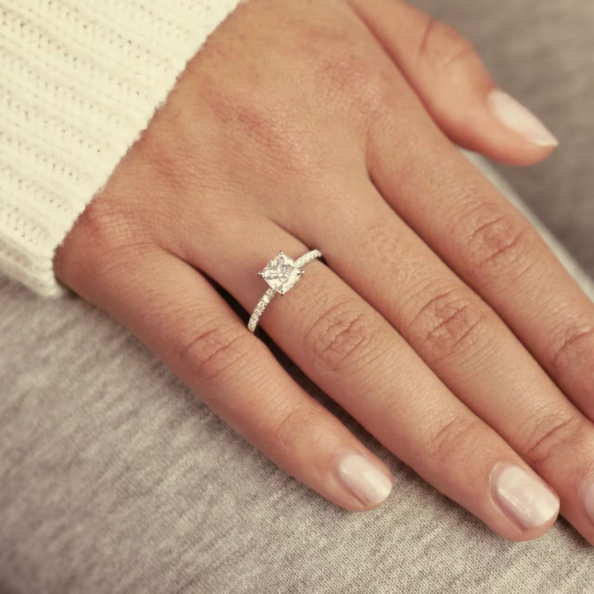 Cushion Pave 1,16 ct. mit Labordiamant