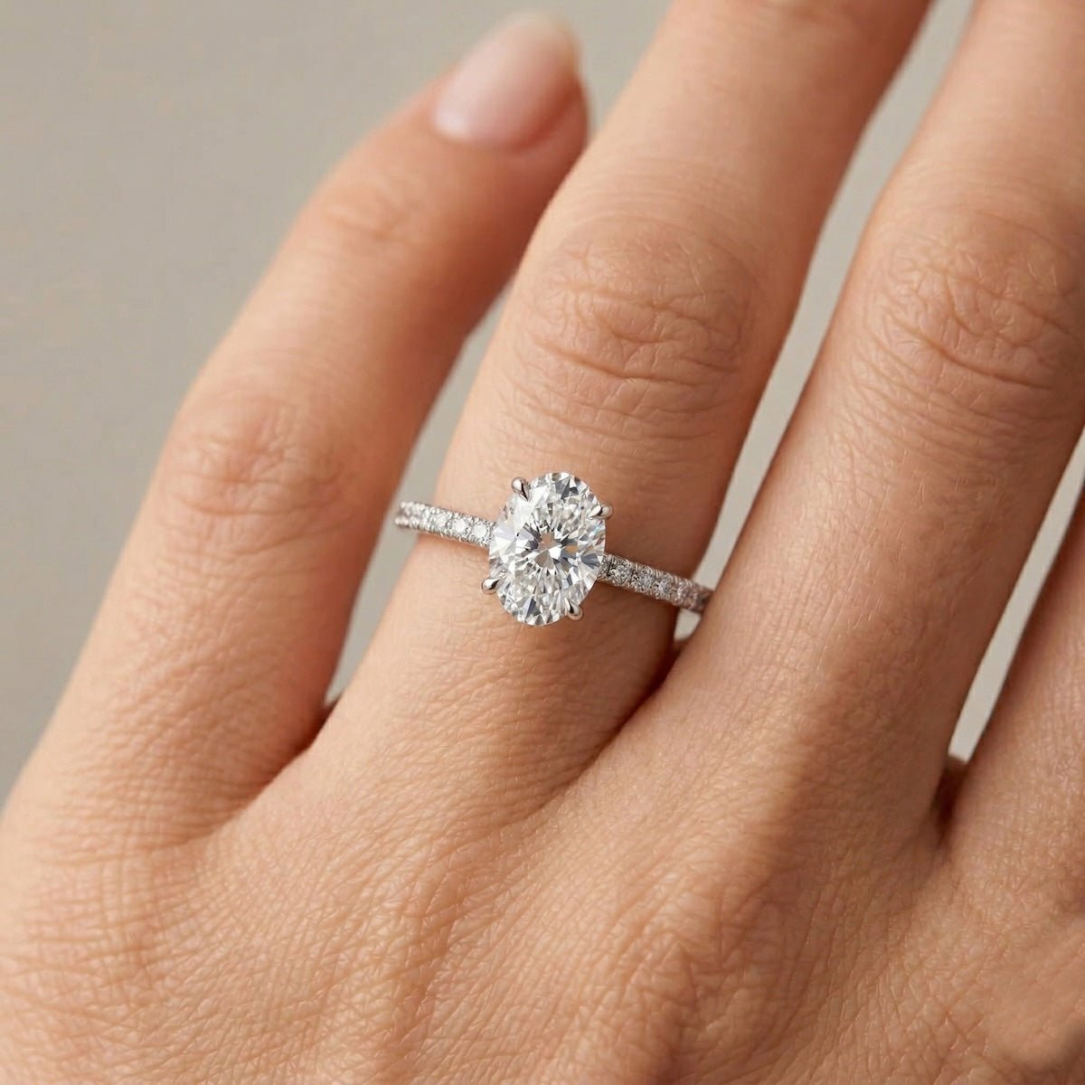 Oval Pavé
